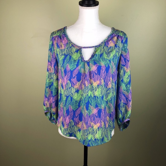 American Eagle Outfitters Tops - AEO Feather Print Chiffon 3/4 Sleeve Blouse Smalll